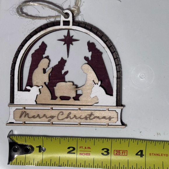 3/$20 Layered Painted Wood Nativity Ornament – “Merry Christmas” - Picture 4 of 4